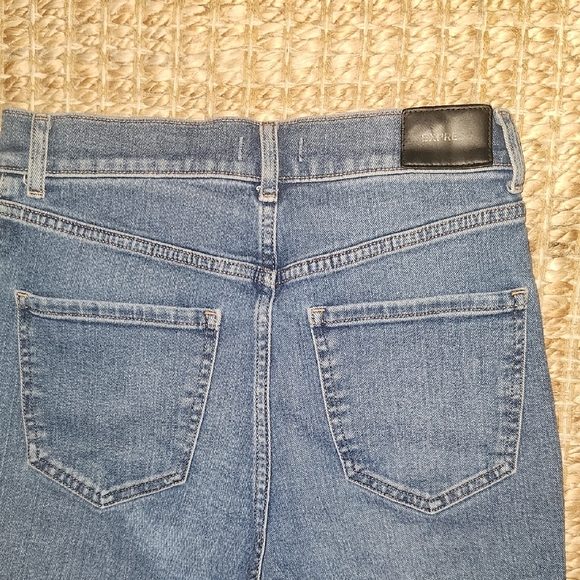 Express Blue Straight Leg Jeans with Distressed Knee - Picture 5 of 5